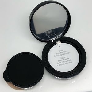 NWT Mally Flawless Finish Transform Foundation